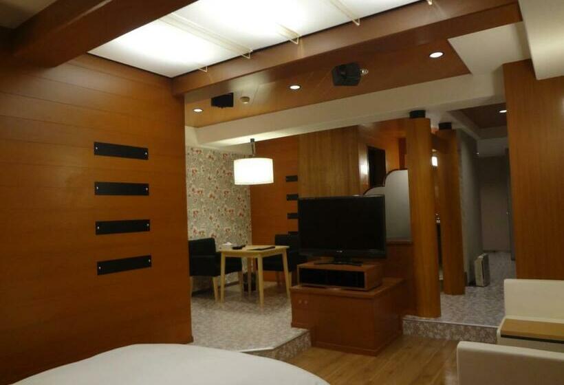 Royal Hotel Uohachi Bettei   Vacation Stay 27291v