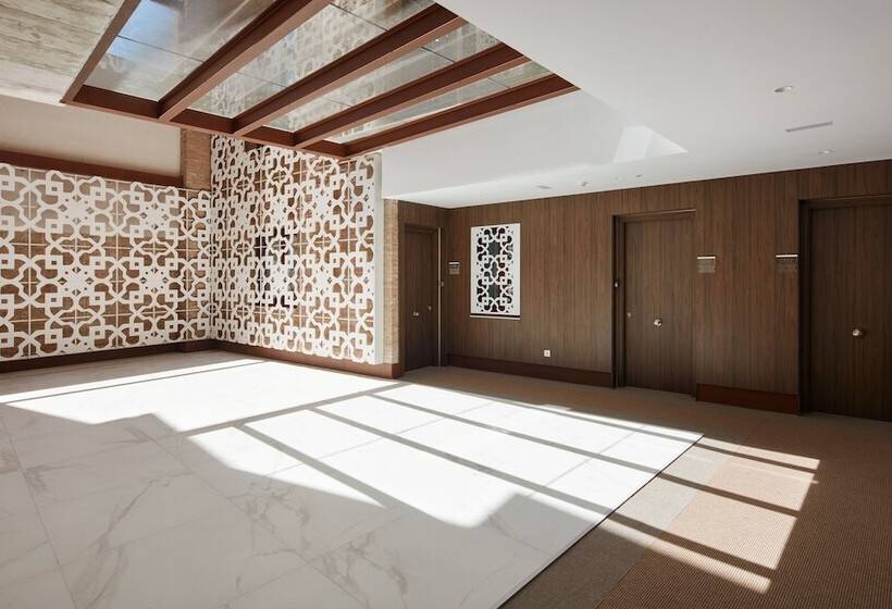 Sercotel Granada Suites