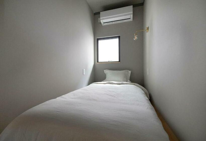 הוסטל Coliving & Cafe Sando