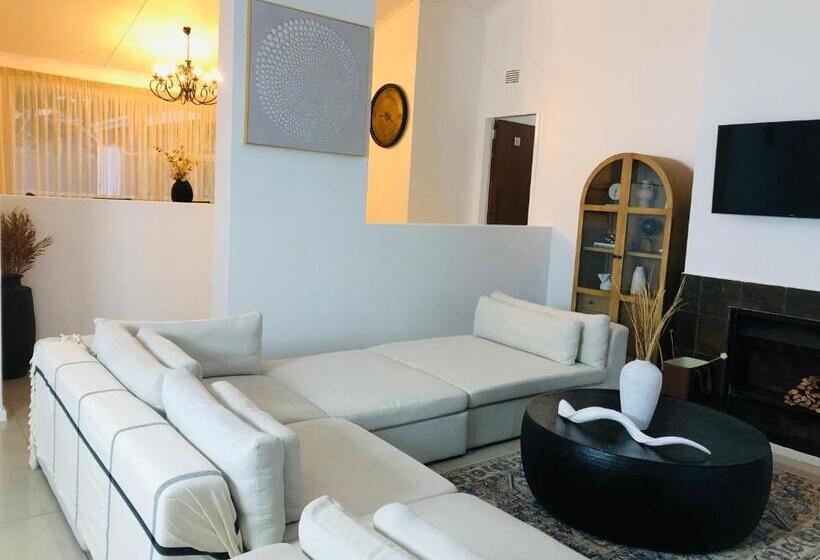 צימר Bluebanana Lodge