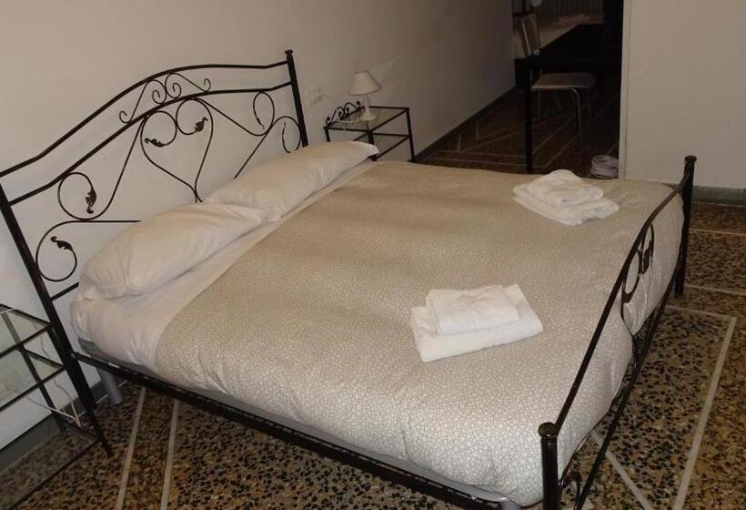 تختخواب و صبحانه Holiday Pisa Gare 2