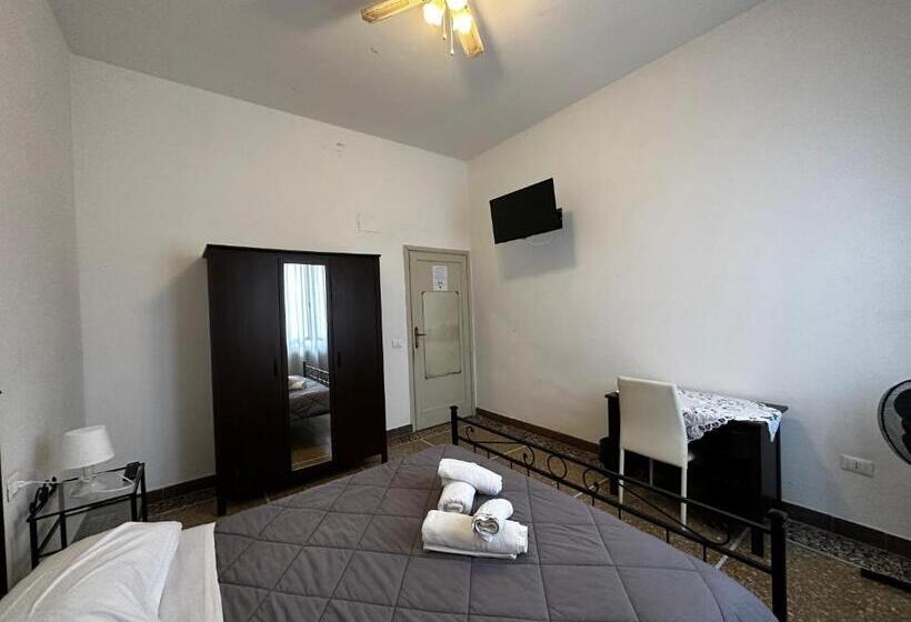 تختخواب و صبحانه Holiday Pisa Gare 2