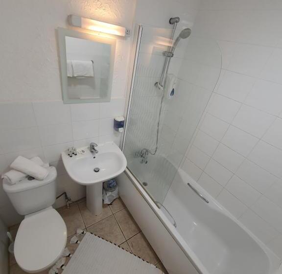 Отель Bourne Hall