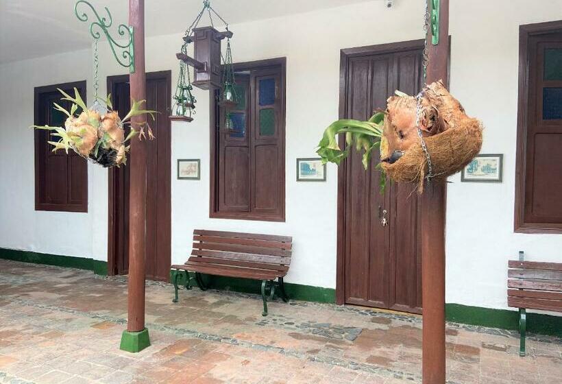 בית מלון כפרי Casa Antigua Buga