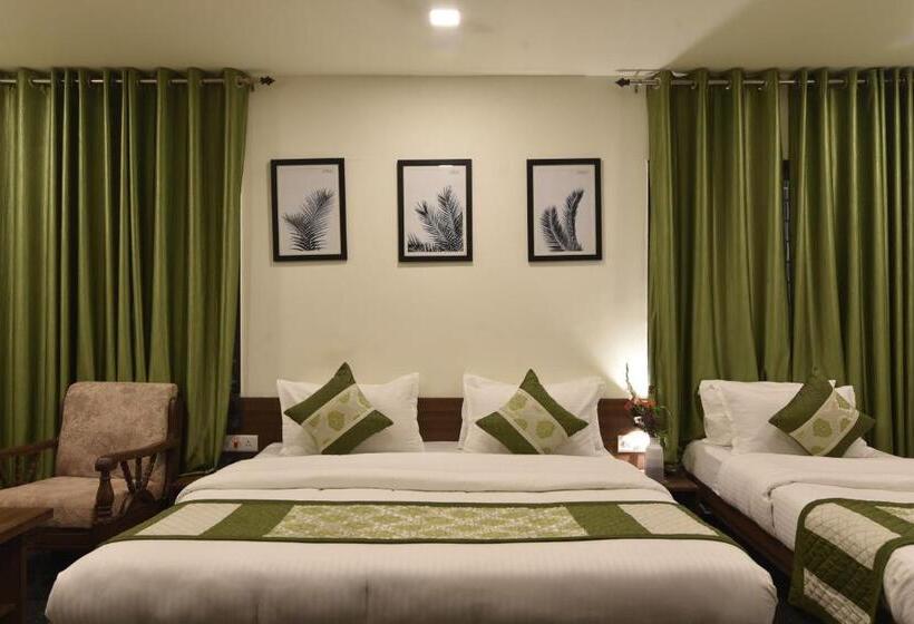 בית מלון כפרי Clove