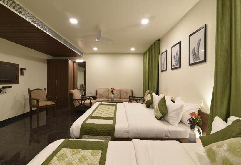 בית מלון כפרי Clove