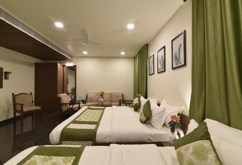 בית מלון כפרי Clove