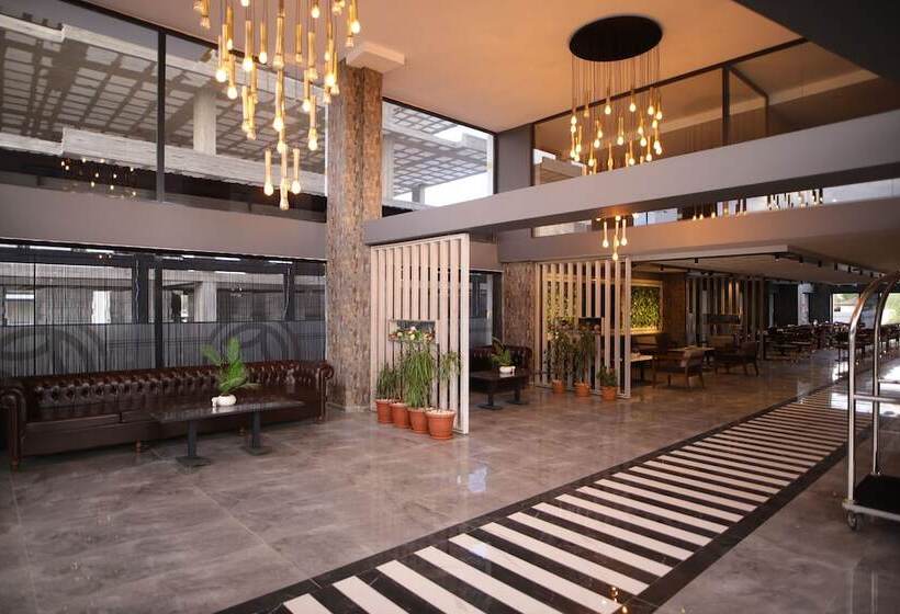 فندق Grand Cakiroglu
