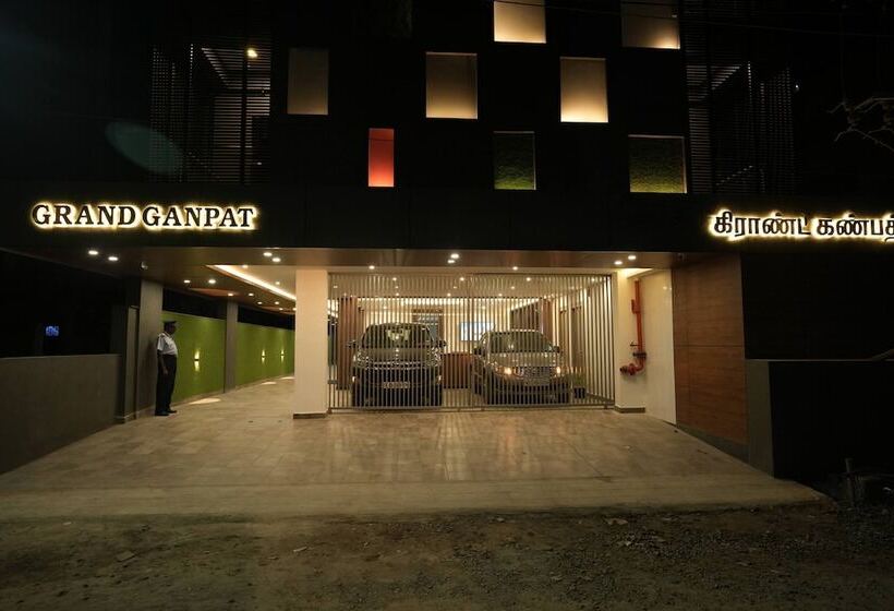 호텔 Grand Ganpat