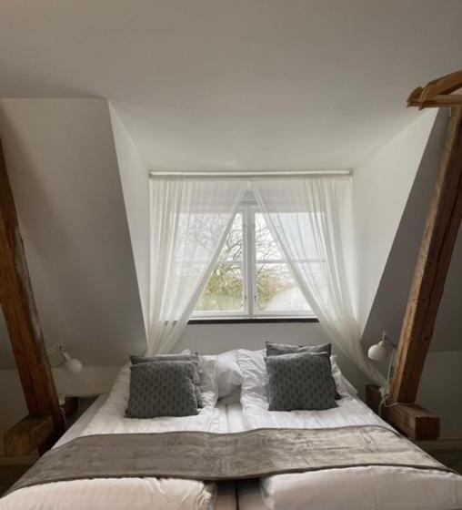 فندق Hammenhögs Gästgivaregård