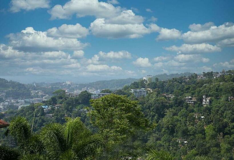 Отель Hanthana Breeze Bungalow