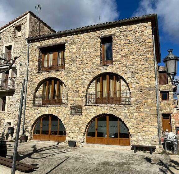 בית מלון כפרי Hostal Centre Del Montsec