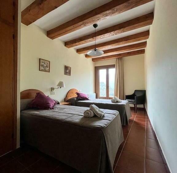 בית מלון כפרי Hostal Centre Del Montsec