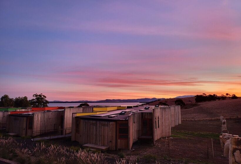 בית מלון כפרי Iron Creek Bay Estate