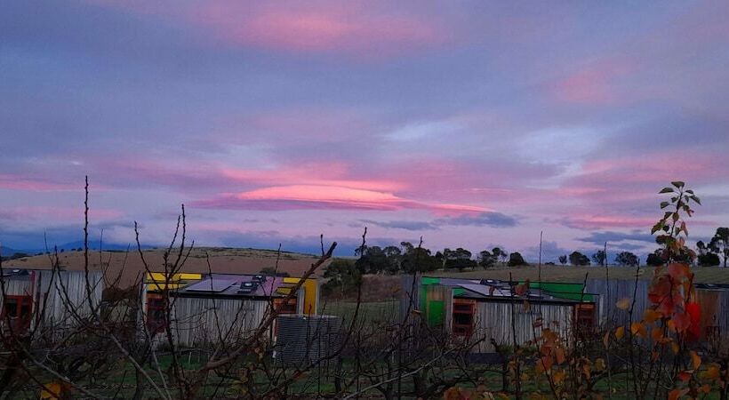 בית מלון כפרי Iron Creek Bay Estate