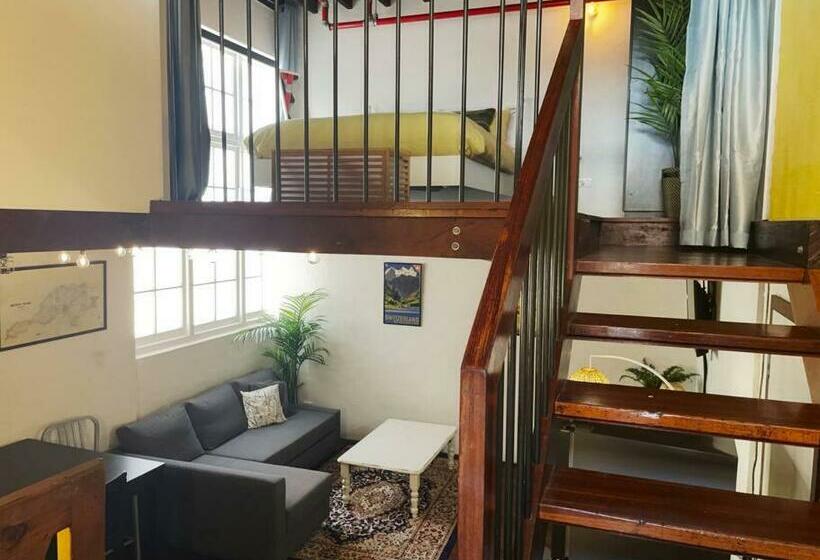 Отель Jarrah Loftprime Location Freo Warehouse