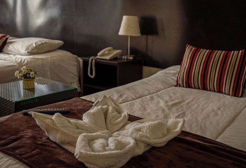 בית מלון כפרי Montecristo