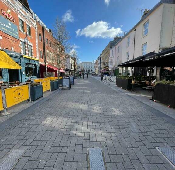 فندق Oxford Street Stays