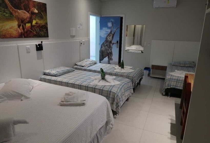 בית מלון כפרי Recanto Dos Dinossauros