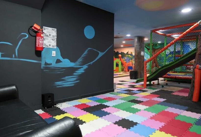 בית מלון כפרי Recanto Dos Dinossauros