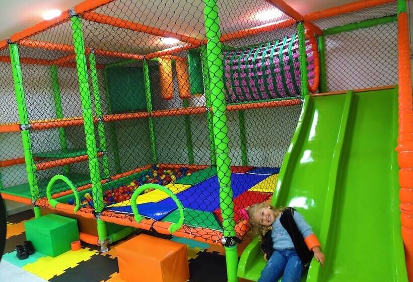 בית מלון כפרי Recanto Dos Dinossauros