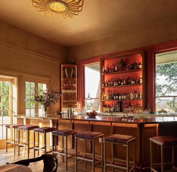 فندق The Madrona