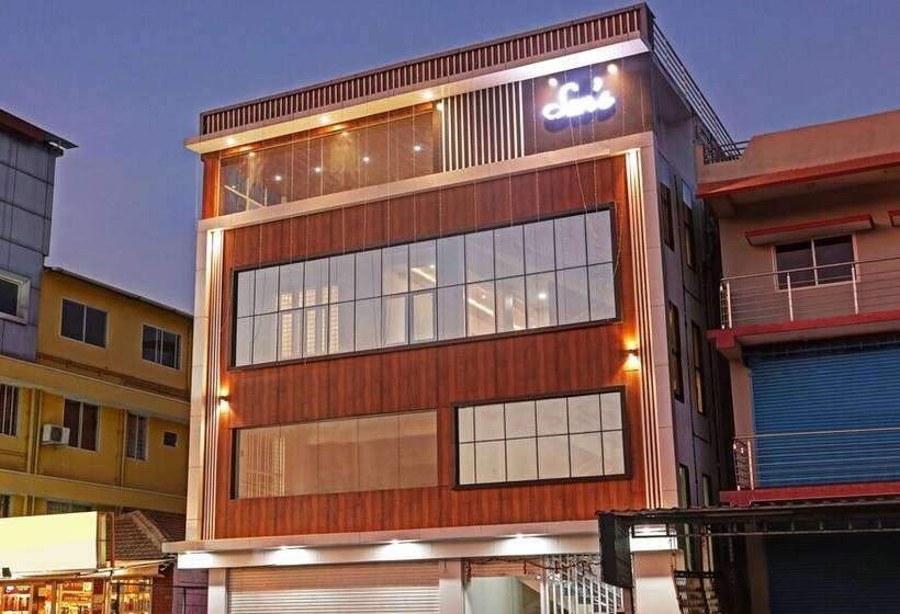 ホテル Treebo Sans Sarav Kushalnagar