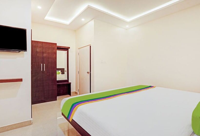 ホテル Treebo Sans Sarav Kushalnagar