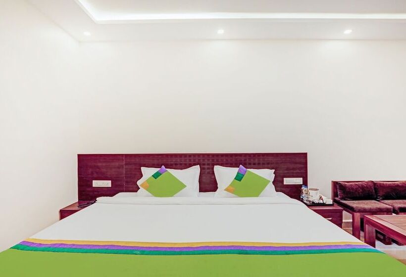 ホテル Treebo Sans Sarav Kushalnagar