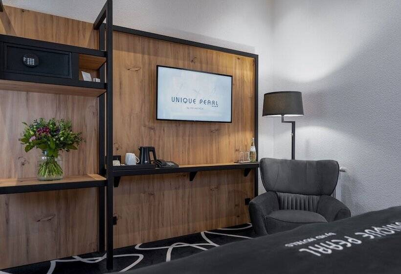 هتل Unique Pearl