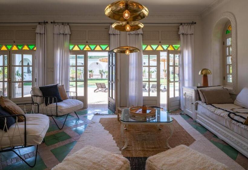 پانسیون Maison Marine