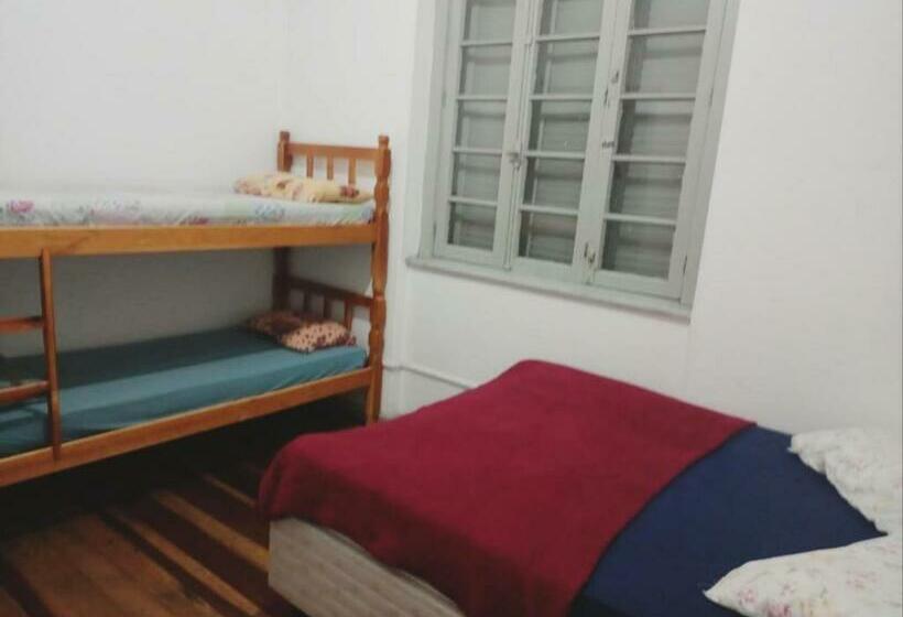 호스텔 Pousada Central Prox Da Rodoviaria, Shoping Total, Hosp Santa Casa E Presidente Vargas