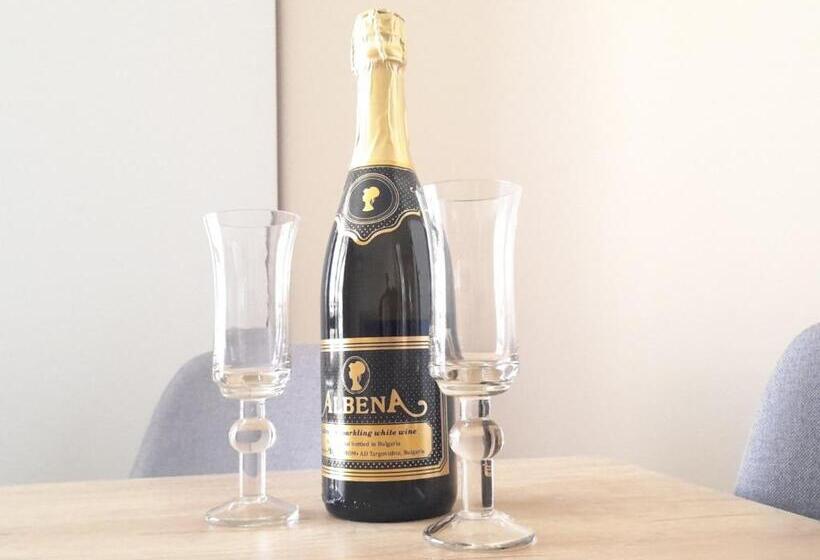 Sea Dreams Apartment