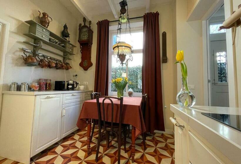 Bed and Breakfast Bnb  T Ambacht   Boutique