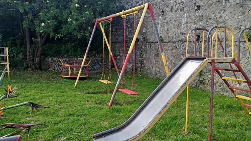 تختخواب و صبحانه Kumaragiri Cottages Kodaikanal