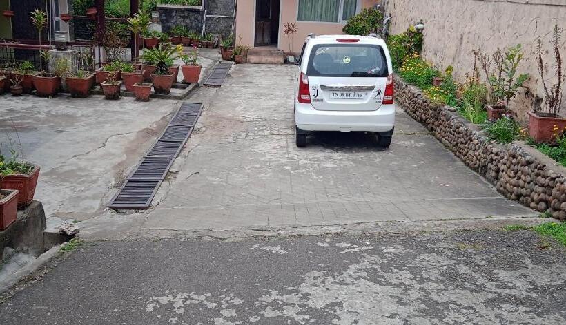 צימר Kumaragiri Cottages Kodaikanal