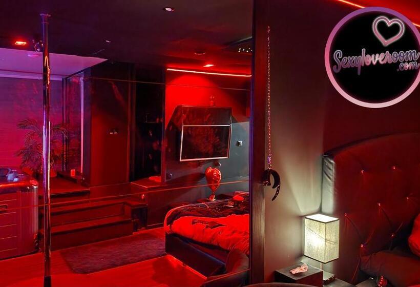 Bed and Breakfast Loveroom Sexyloveroom