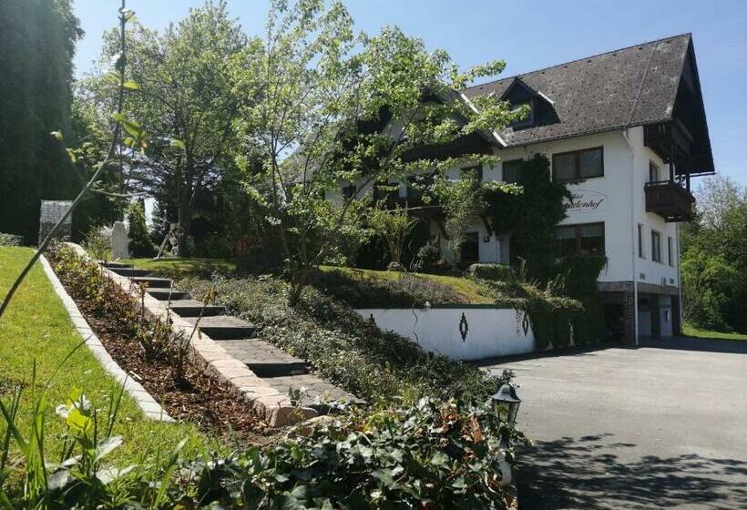 צימר Pension Arkadenhof