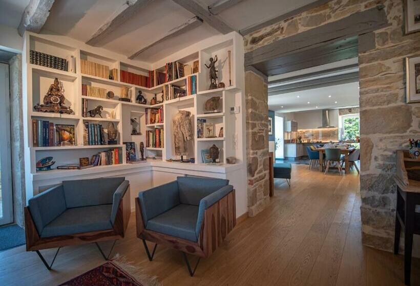 Bed and Breakfast Villa Marcausi