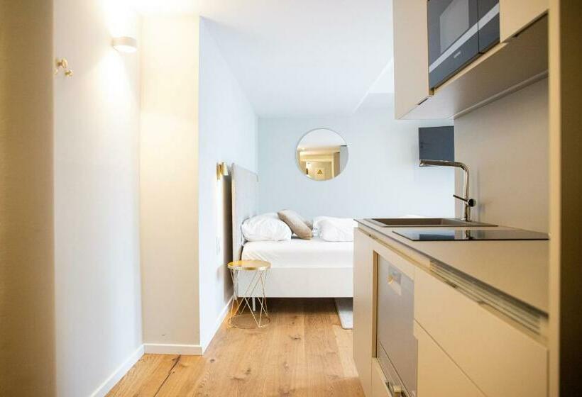 Blackhome Wien I Contactless Check In