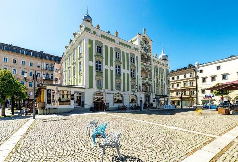 Boutiquehotel Zum Goldenen Hirschen