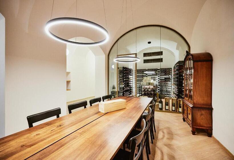 Boutiquehotel Zum Goldenen Hirschen