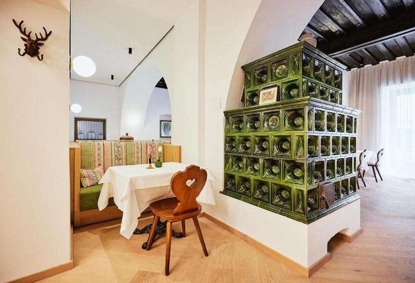 Boutiquehotel Zum Goldenen Hirschen