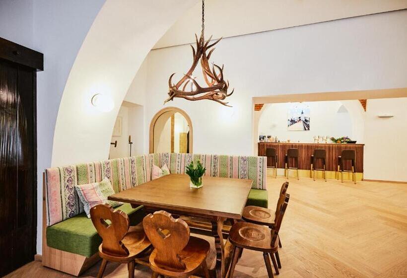 Boutiquehotel Zum Goldenen Hirschen