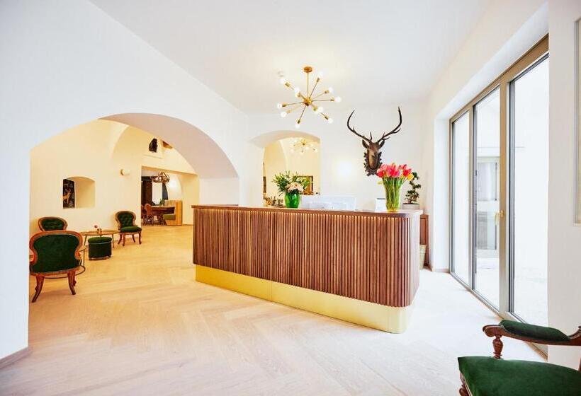 Boutiquehotel Zum Goldenen Hirschen