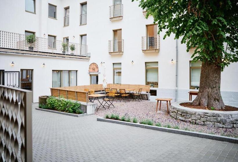 Boutiquehotel Zum Goldenen Hirschen