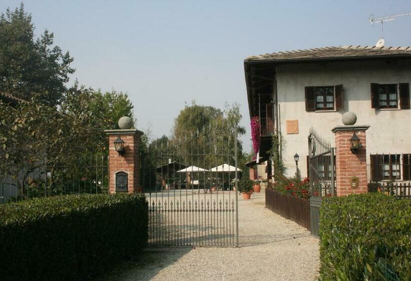 בית מלון כפרי Agriturismo Cascina Nuova
