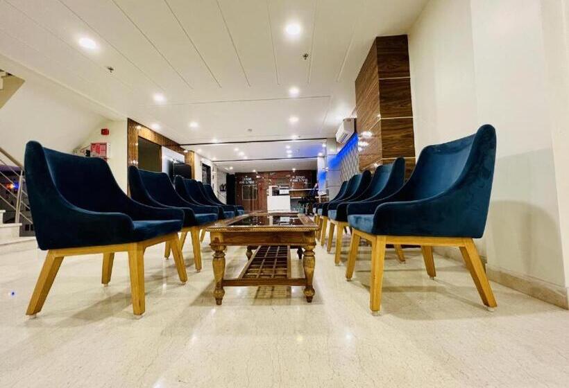 酒店 Apple Inn & Suites, New Delhi