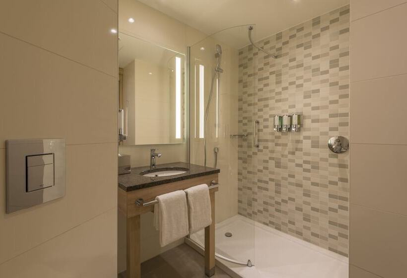 ホテル Hampton By Hilton Munich City North