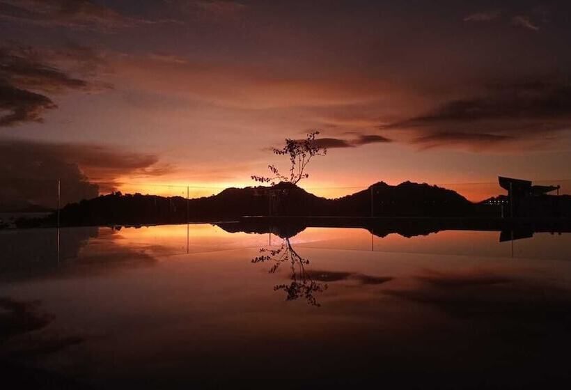 酒店 Harbour Komodo